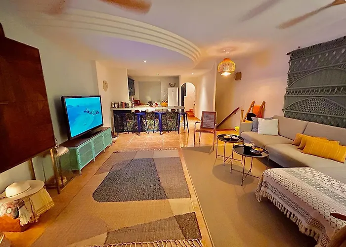 Roque-house Адехе